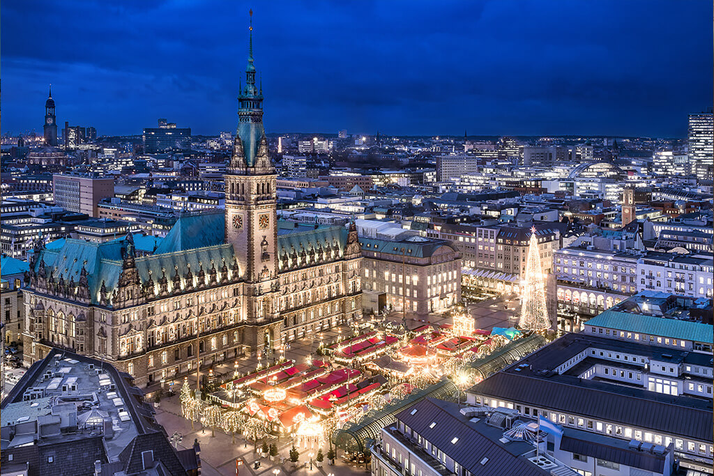 Historischer Weihnachtsmarkt am Rathaus Hamburg
